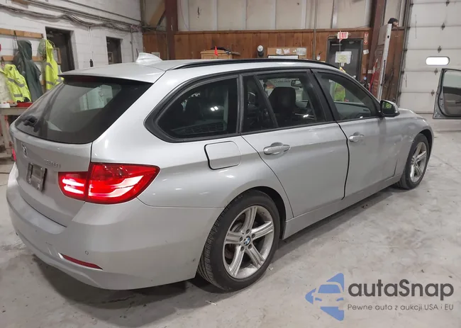 WBA3G7C59EKN37161: 44630511