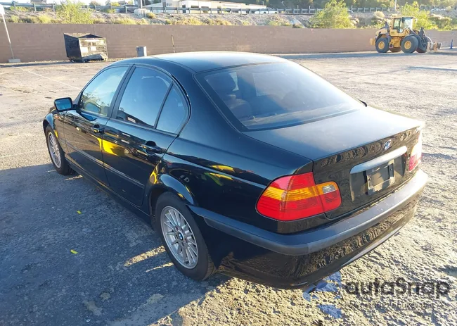 WBAET37443NJ39365: 44630735