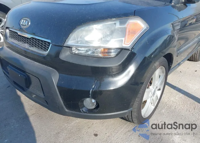 KNDJT2A29B7213949: 44630788