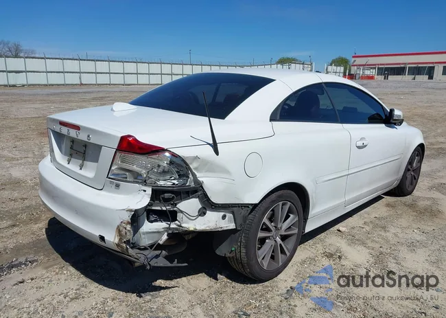 YV1672MC0BJ120734: 44630996