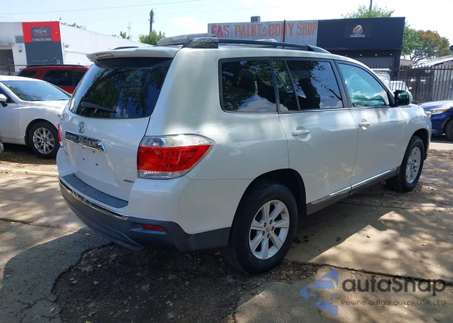 5TDBK3EH6DS264393: 44630198