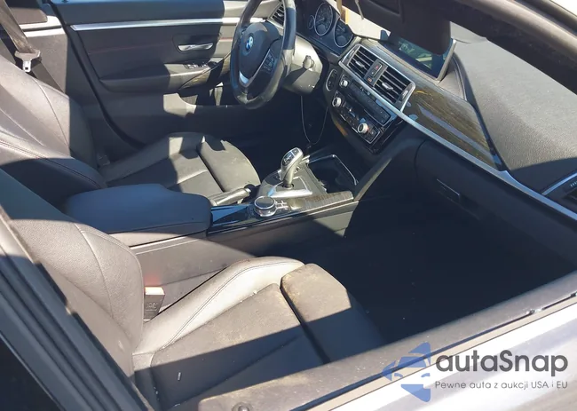 WBA4J3C57KBL10609: 44630324