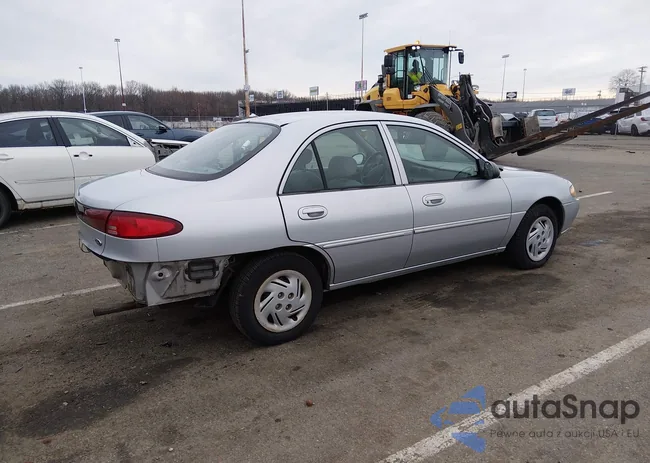 3FAFP13PX2R144295: 44631636