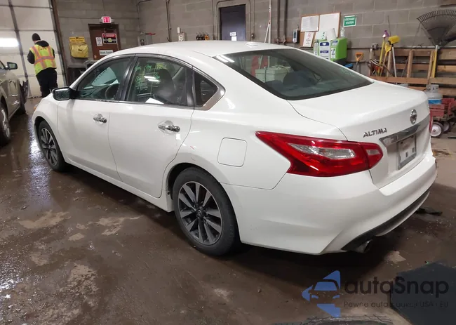 1N4AL3AP7HC160272: 44631713