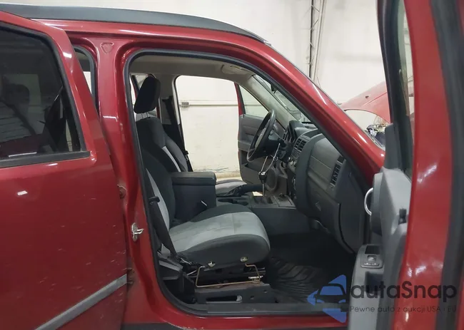 1D8GU28K57W503665: 44631897