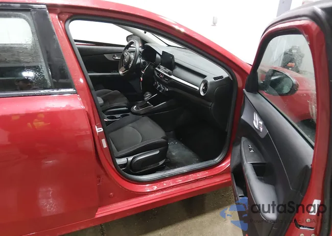 3KPF24AD5RE741911: 44631974