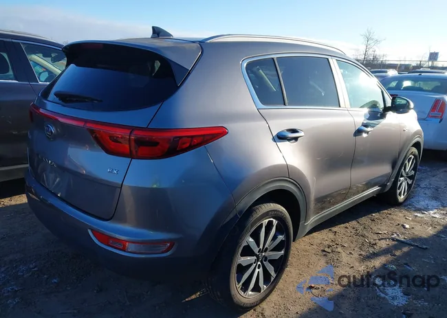 KNDPNCAC5H7050860: 44631031