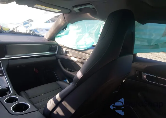 WP0AJ2A75PL101018: 44631161