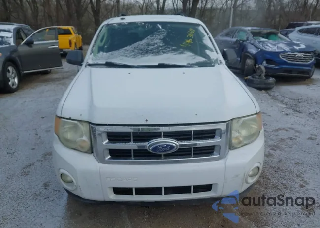 1FMCU93G89KB61787: 44631169