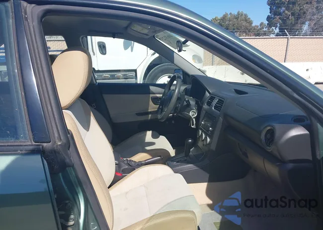 JF1GG63677H806996: 44631237