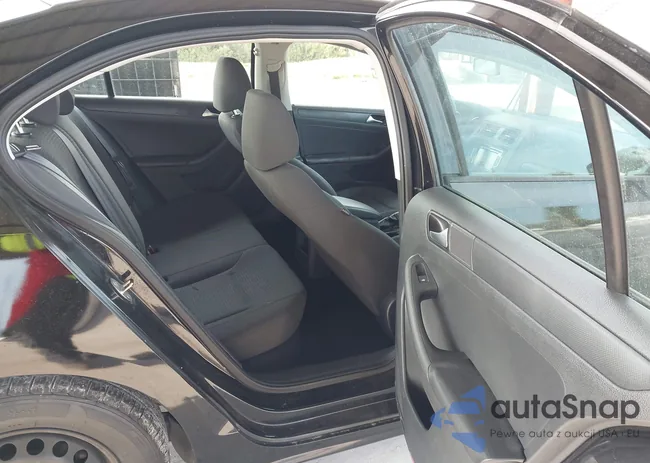 3VW2K7AJ5FM342856: 44631382