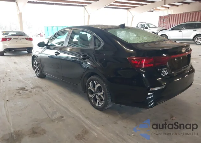 3KPF24AD9KE045168: 44632630