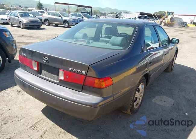 4T1BG22K1YU999002: 44632646