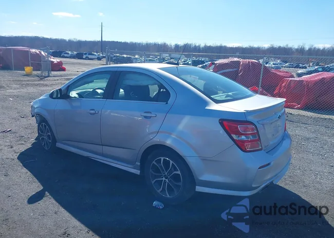 1G1JD5SB3L4140148: 44632654