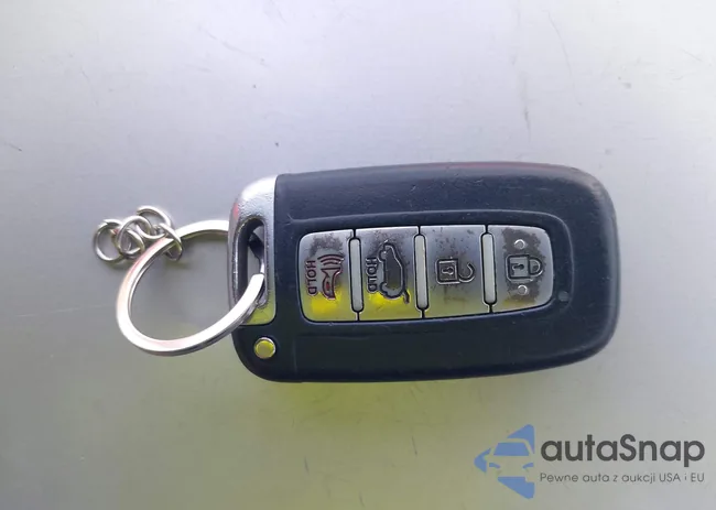 KMHTC6AD6DU177347: 44632780