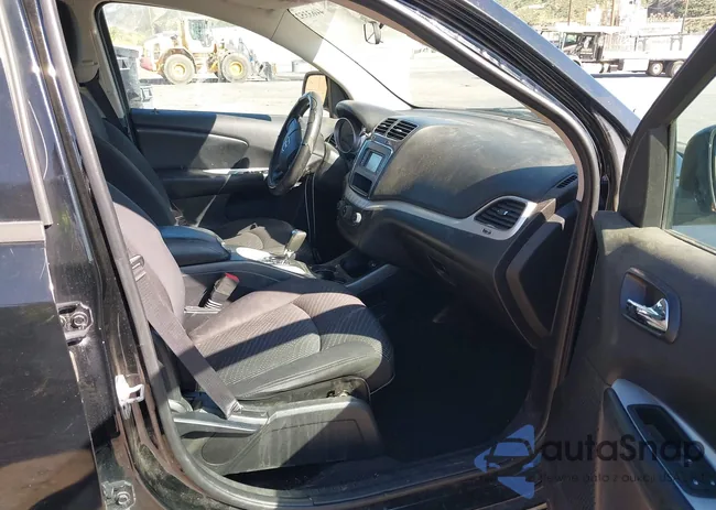 3C4PDCBG6FT628414: 44633527