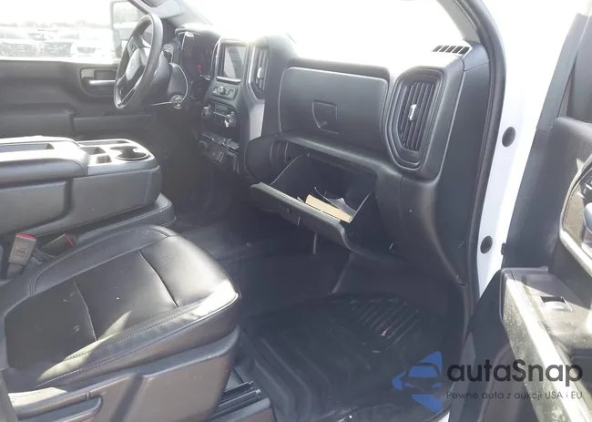 1GB1YLE74LF318049: 44633609