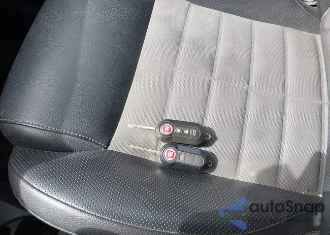 3C3CFFBR5CT100441: 44633861