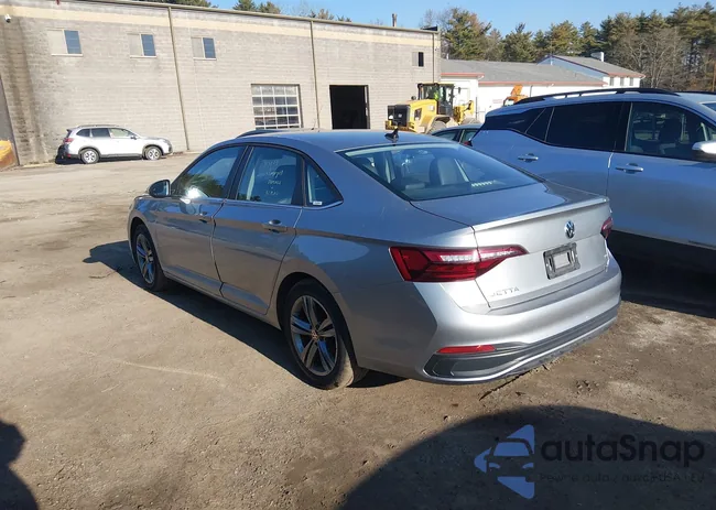 3VWEM7BU7RM043132: 44633394