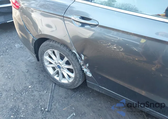 3FA6P0HD1HR280803: 44633406