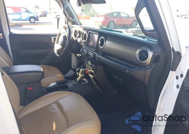 1C4HJXFN0KW685838: 44634810