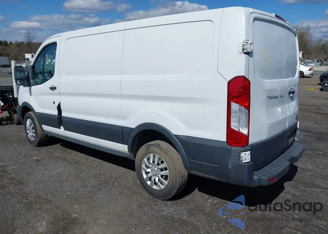 1FTYR1ZM1JKA78121: 44635575