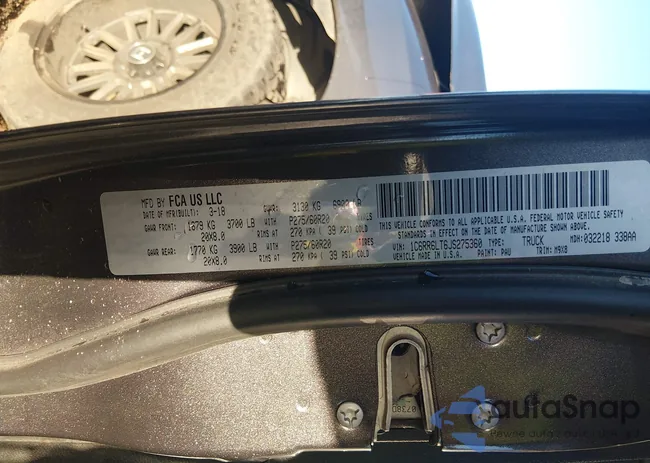 1C6RR6LT6JS275360: 44635049