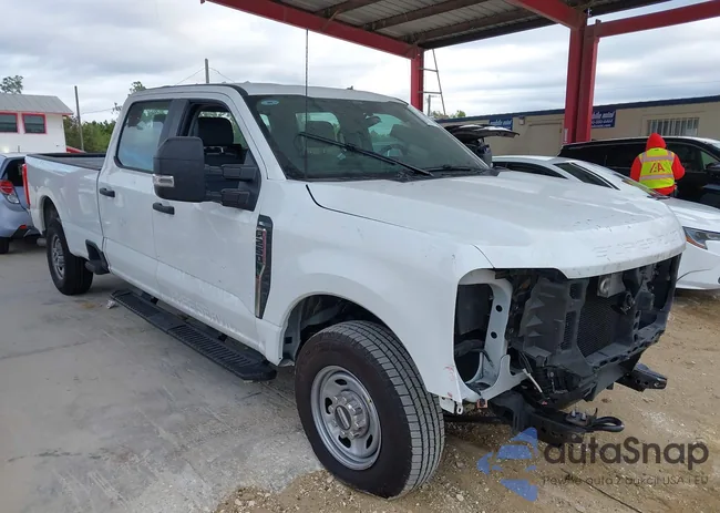 1FT7W2AA3SEC01462: 44635107