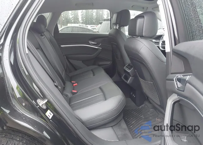 WA1LAAGE0KB023068: 44636567