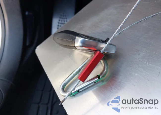 WBAKA8C5XCDX01358: 44636274