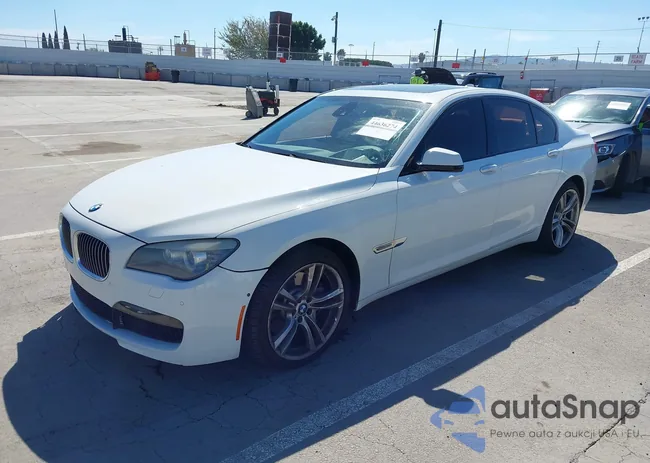 WBAKA8C5XCDX01358: 44636274