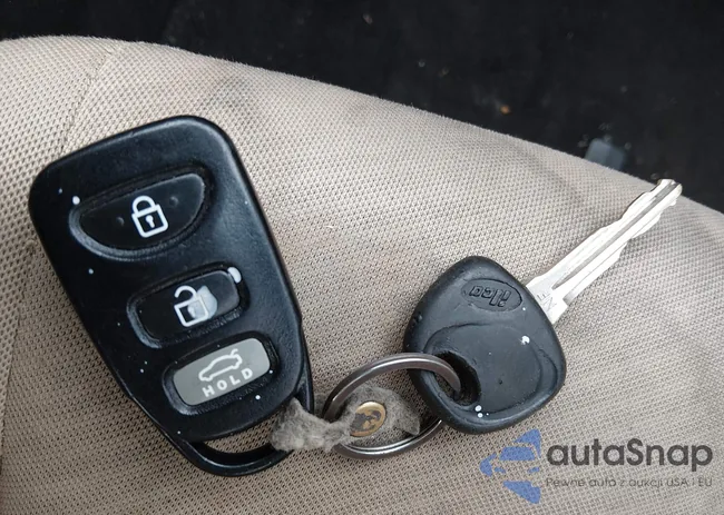 KMHDH4AE4CU281840: 44637529