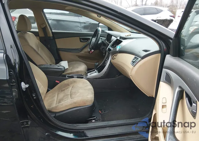 KMHDH4AE4CU281840: 44637529