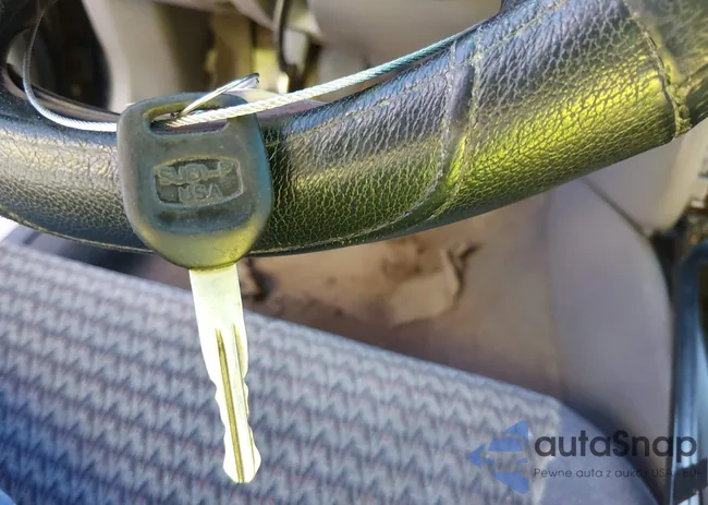 JF1SF6352WG781983: 44637643