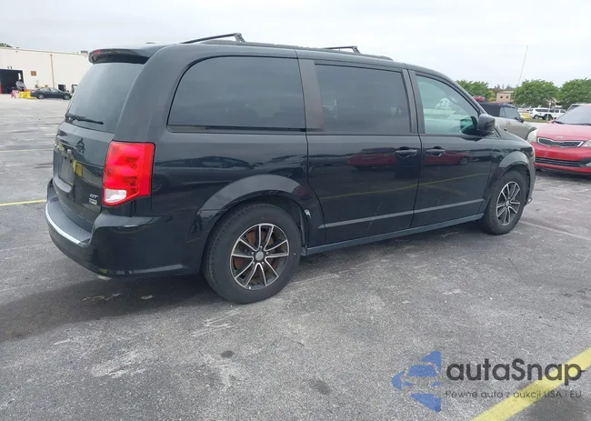 2C4RDGEG8JR146762: 44637685