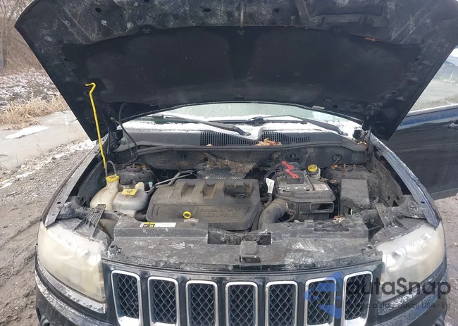 1C4NJDBB1GD521594: 44637759