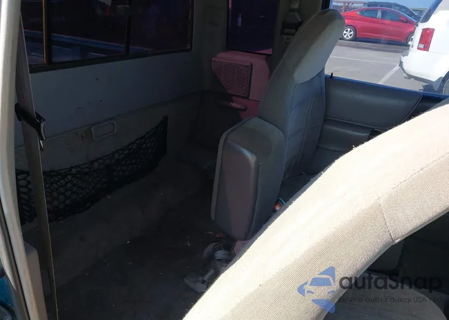 1FTCR14U4VPB32098: 44637068