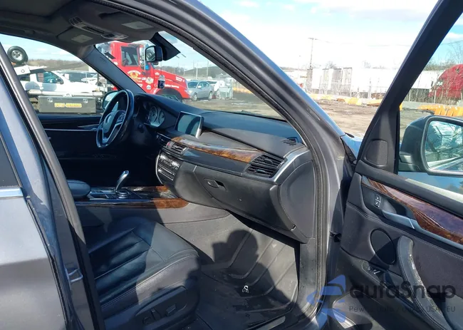 5UXKR0C51F0K63806: 44637080