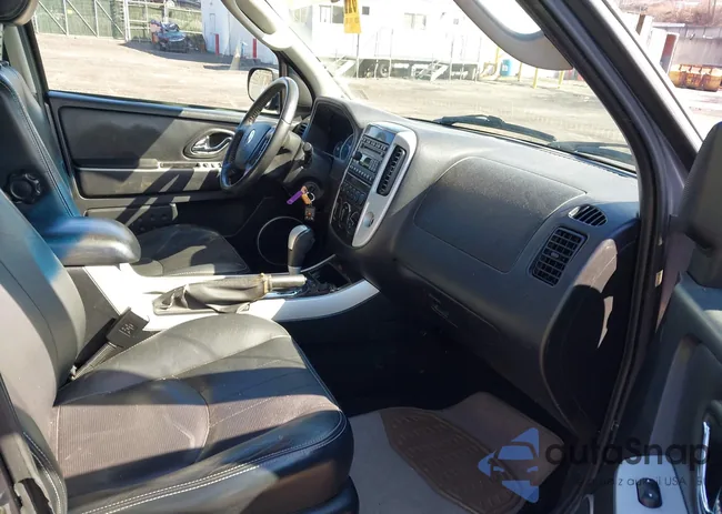 4M2CU97157KJ13469: 44638459