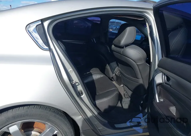 19UUA96549A005491: 44638602