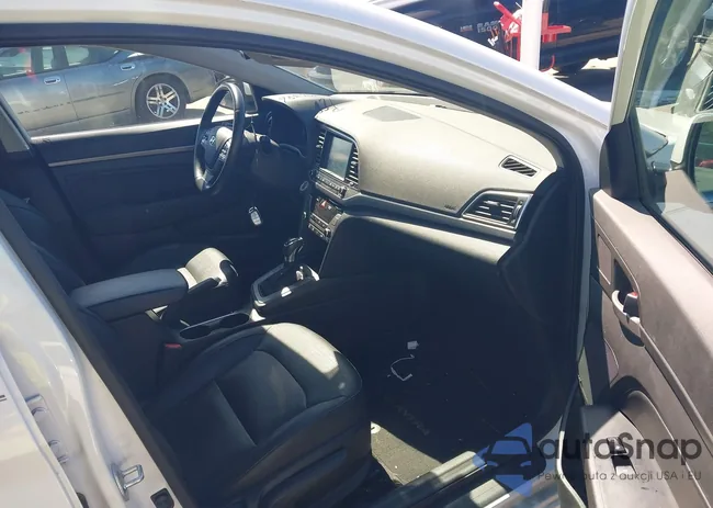 5NPD84LF0HH113639: 44638647