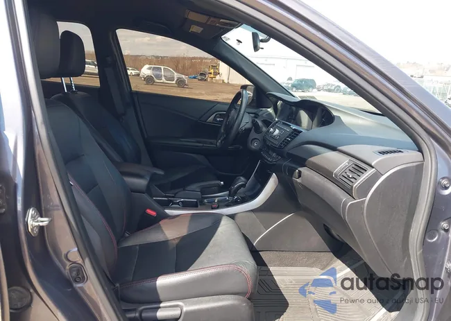 1HGCR2F17HA024124: 44638182