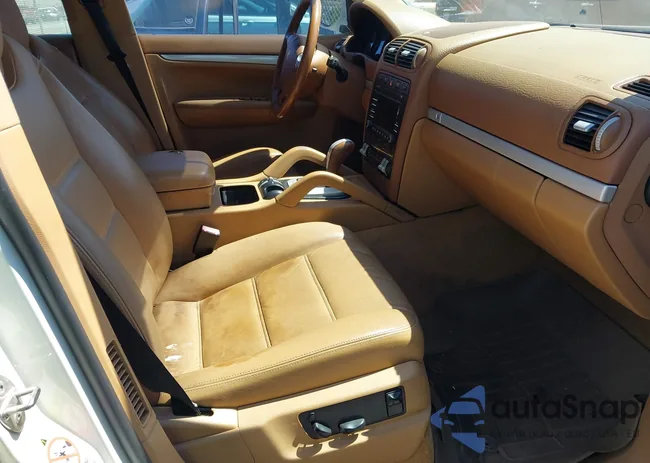 WP1AA29P19LA03657: 44639554