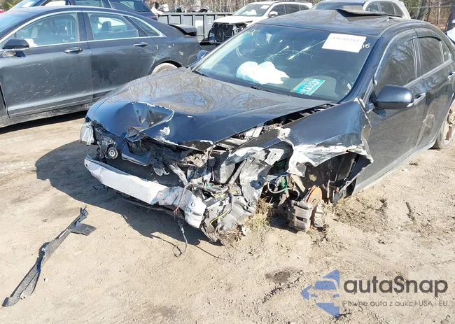 JH4CU25689C022204: 44640388