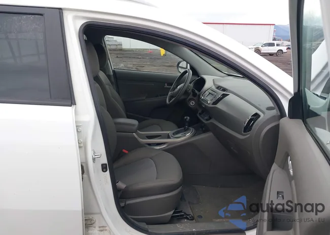 KNDPBCAC9E7604793: 44640718