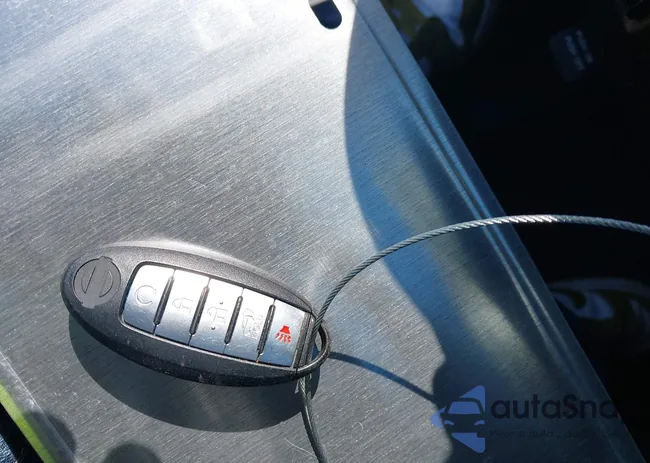 JN8AZ2AF3M9717605: 44640729