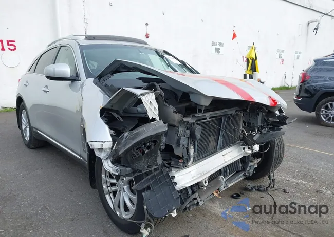 JN8CS1MW4DM171512: 44640786