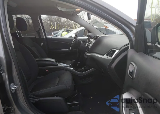 3C4PDCAB6CT256297: 44640918