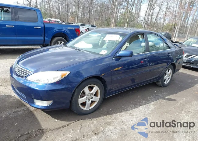 4T1BE32K15U078549: 44640279