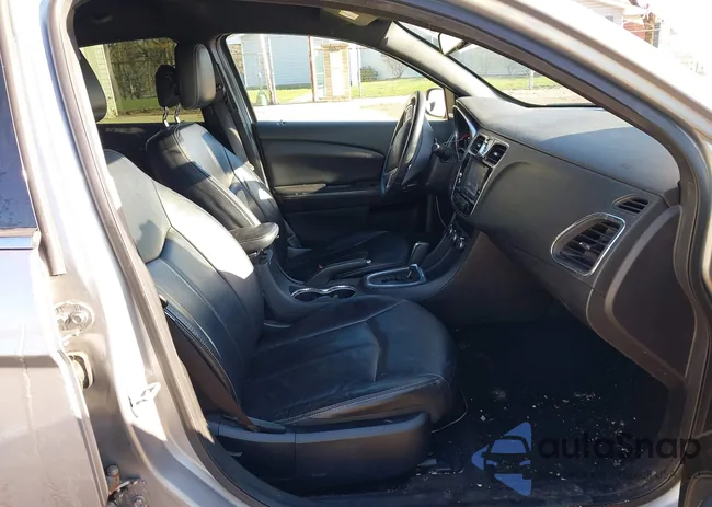 1C3CCBCG5DN520426: 44641426